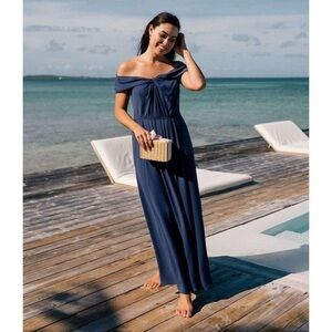 NWT Gal Meets Glam Sandra Maxi Dress K0321M Color Sea